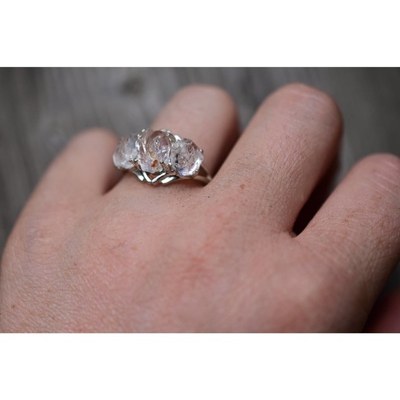 Alternative Engagement Ring - Picture 2 of 4